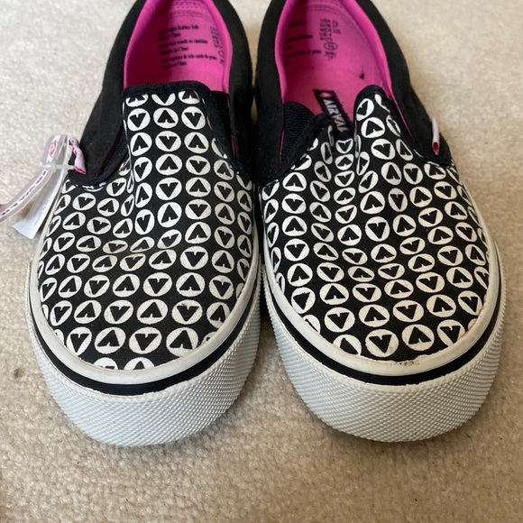 Airwalk Shoes - NWT Airwalk Platform Flats